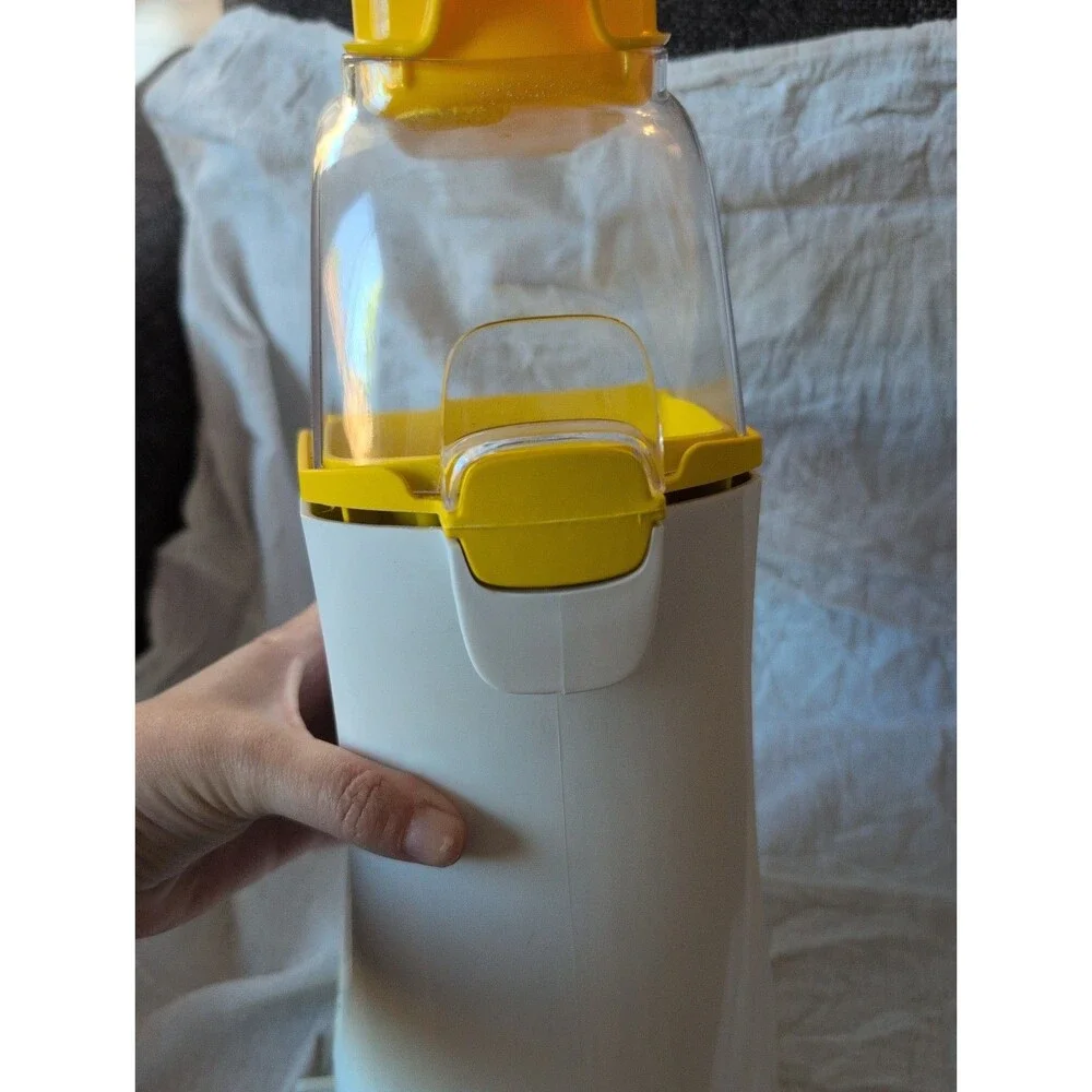 Presto Poppette  Electric Popcorn Maker only used twice, works perfectly